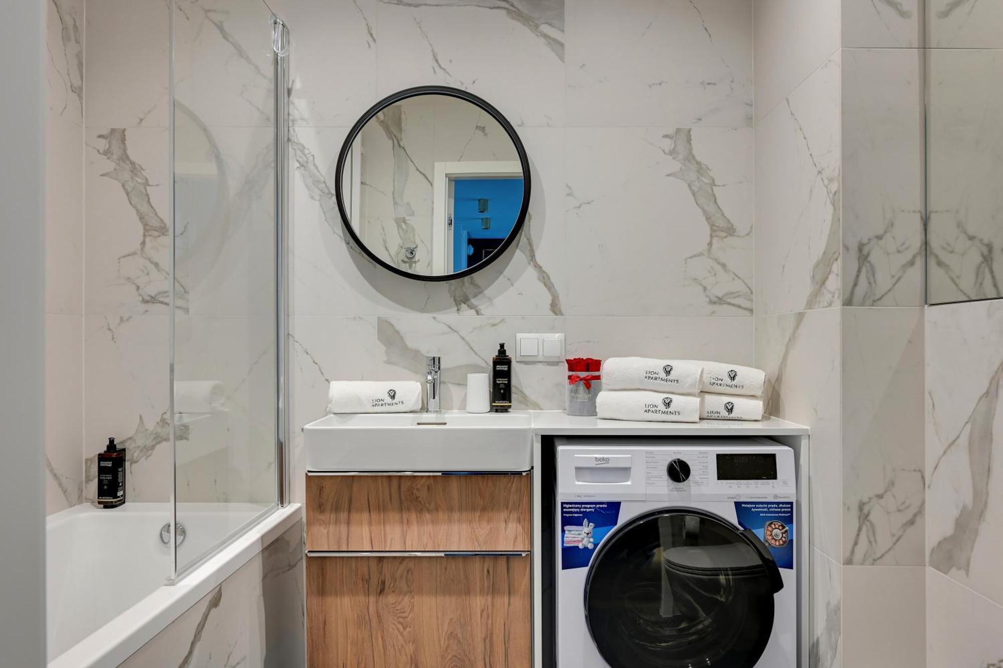 Scala 60F City Center Premium Apartments With Parking By Lion Apartments 그단스크 외부 사진